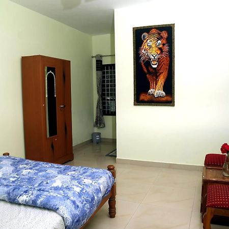 Colonia Munnar Homestay Luaran gambar